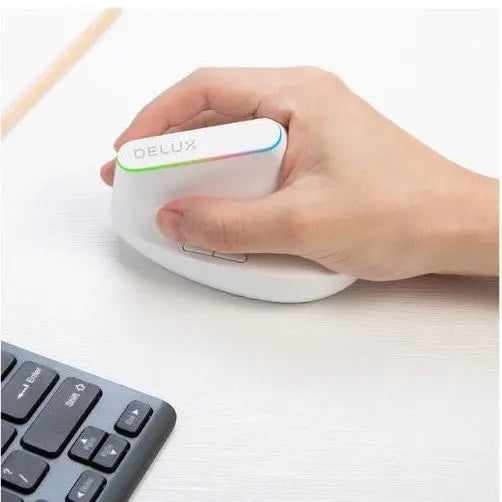 Souris verticale ergonomique blanche-main