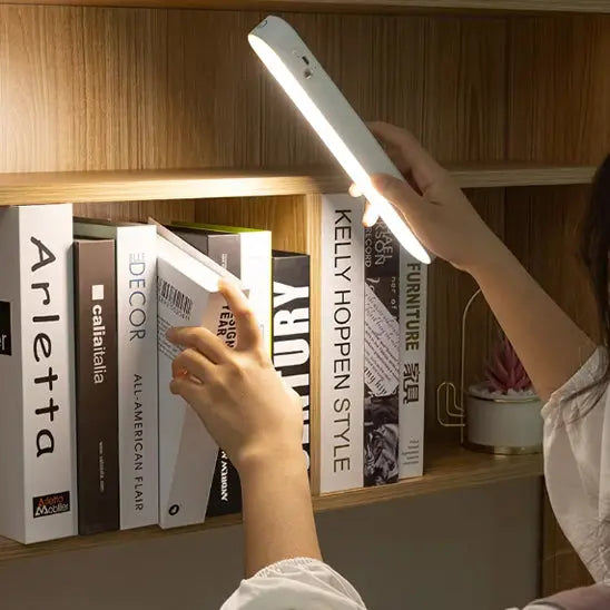 Lampe LED sans fil étagère pile livre