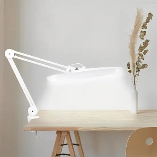 Lampe de bureau à led 2,200 Lumens